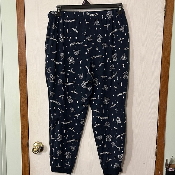 Hogwarts Themed Pajama Pants - Picture 2 of 4